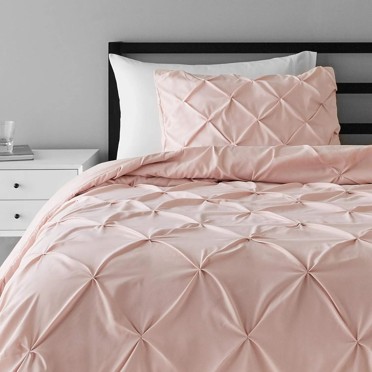 Amazon Basics Light-Weight Microfiber Pinch Pleat Duvet Cover Set