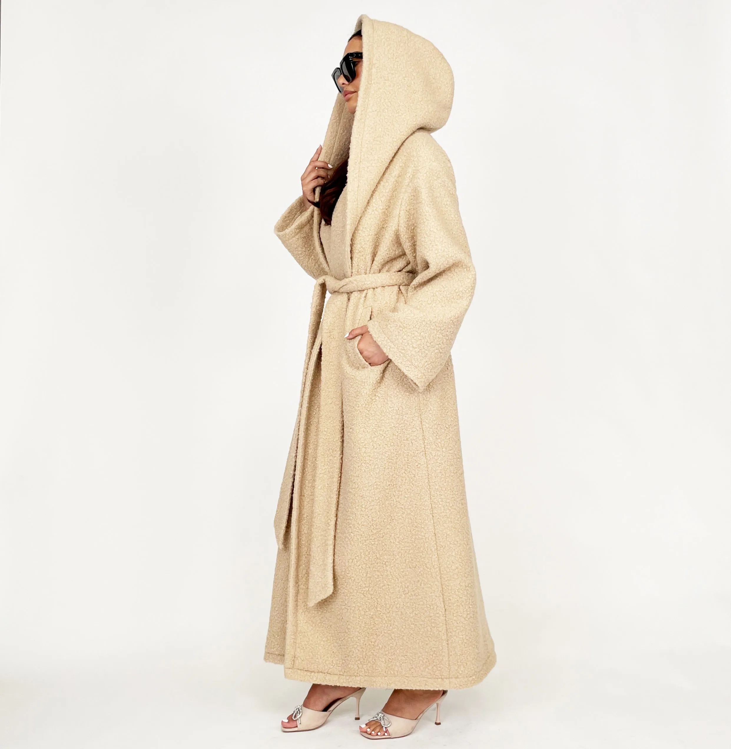 AW24 BEIGE HOODED BLANKET ABAYA OVERCOAT