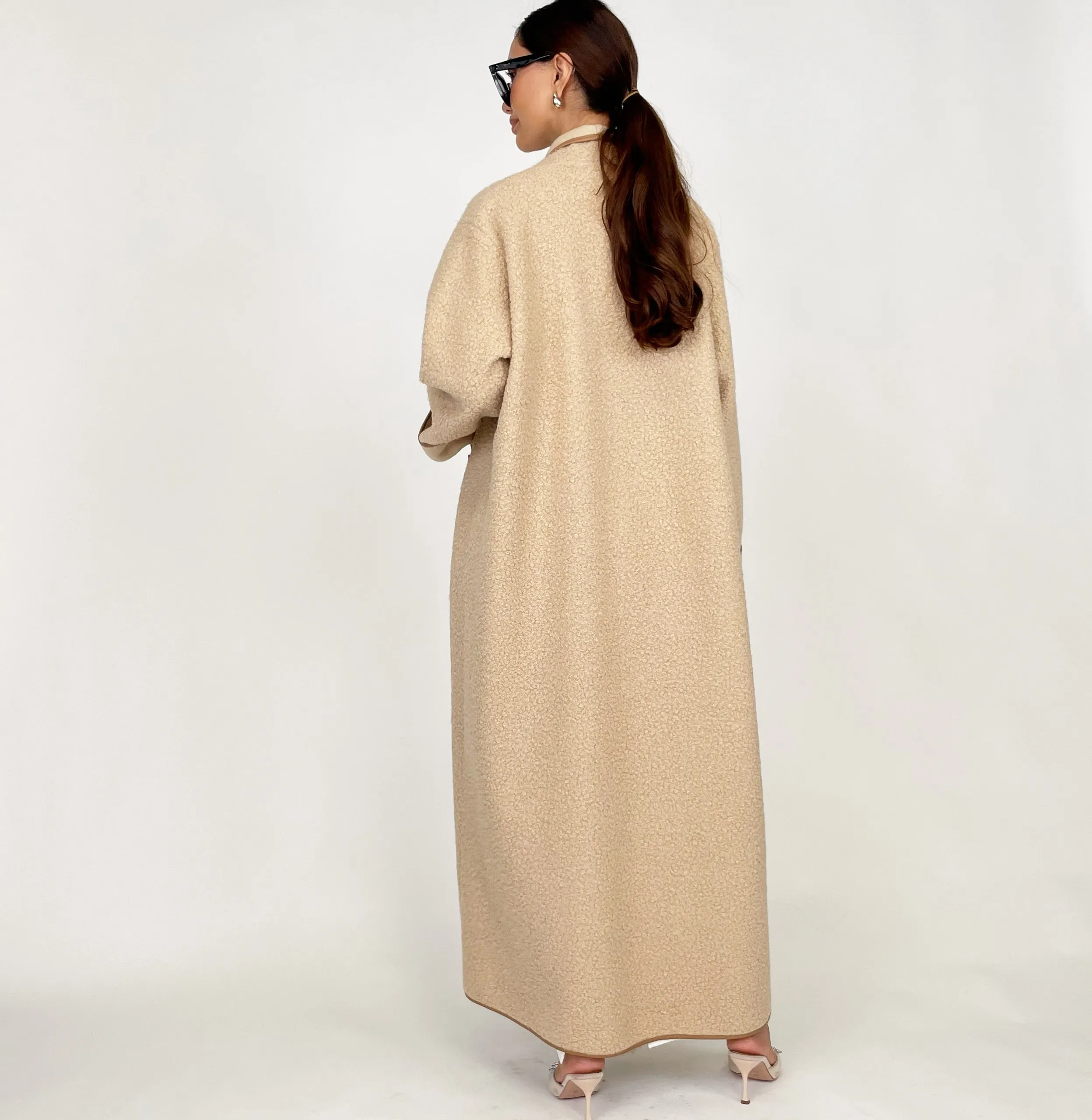 AW24 BEIGE REVERSE COLLAR BLANKET ABAYA OVERCOAT
