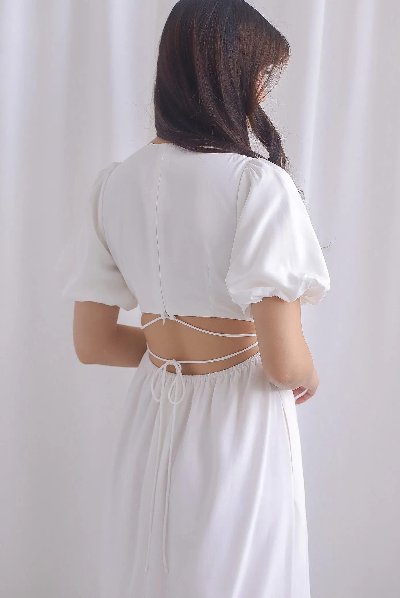 Bayleigh Puffy Sleeve Square Neckline Tie Back Dress In White