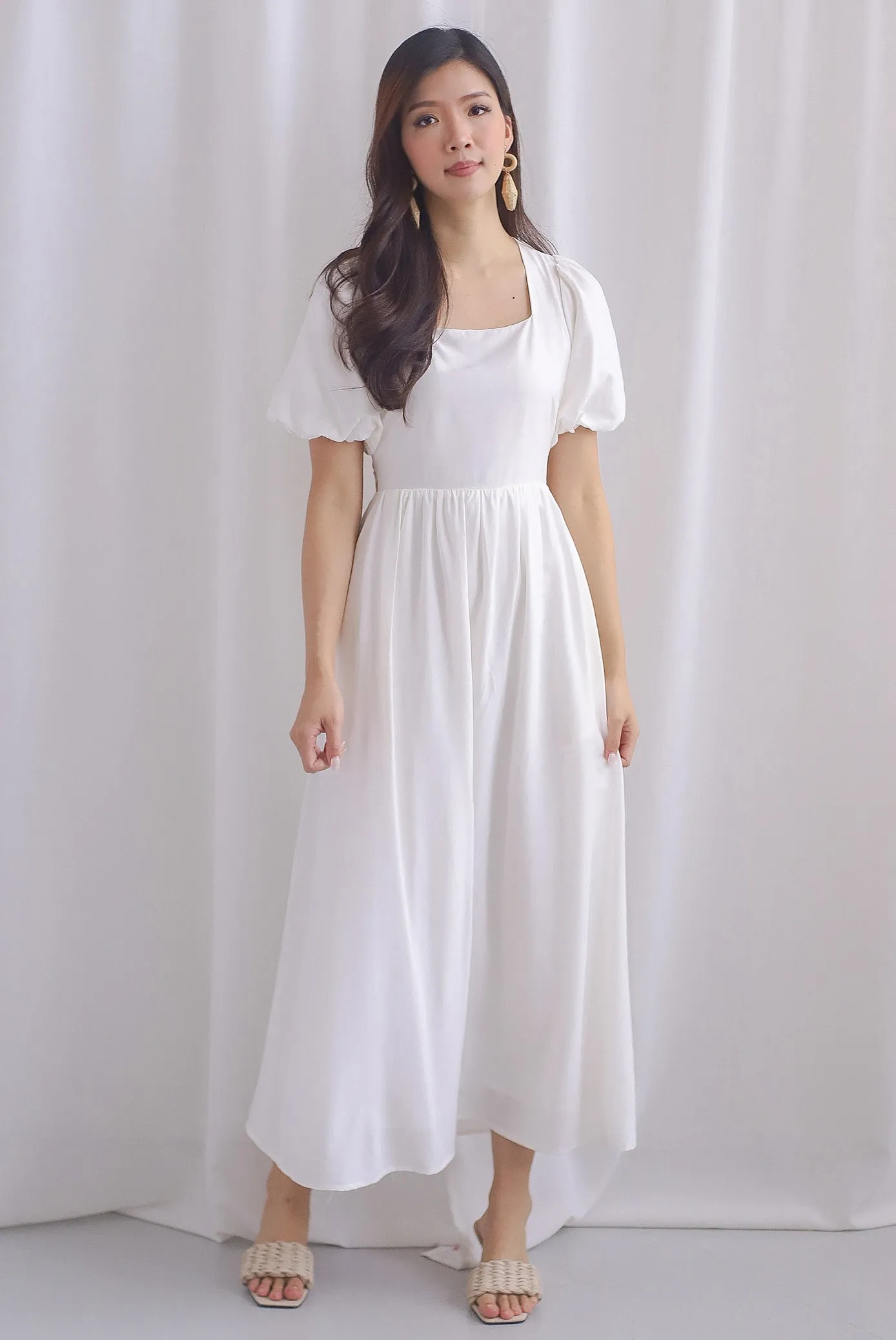 Bayleigh Puffy Sleeve Square Neckline Tie Back Dress In White