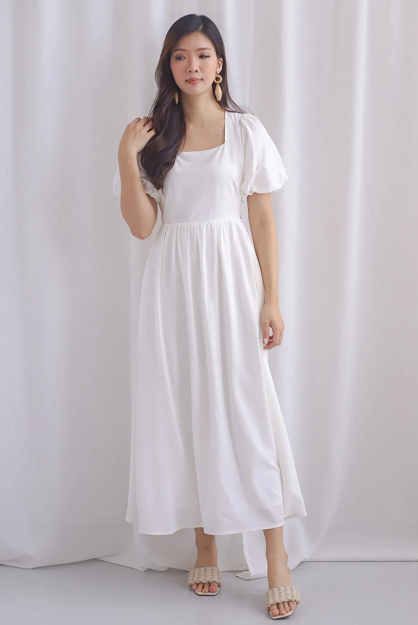 Bayleigh Puffy Sleeve Square Neckline Tie Back Dress In White