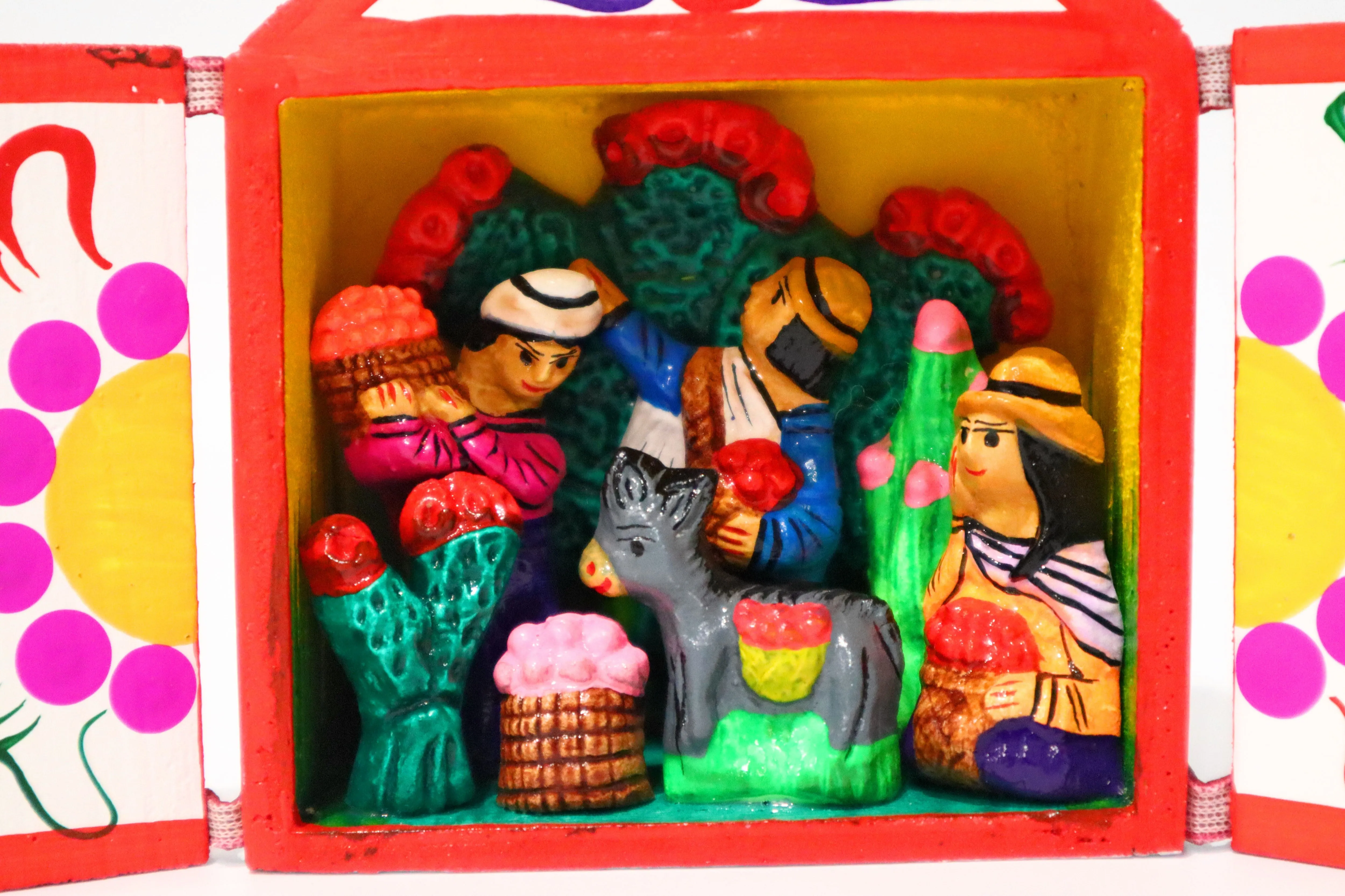 Folk Art. Altarpiece Retablo Box. Andean Tuna Fruit Harvest Scene. Small 4" H x 3.12" W