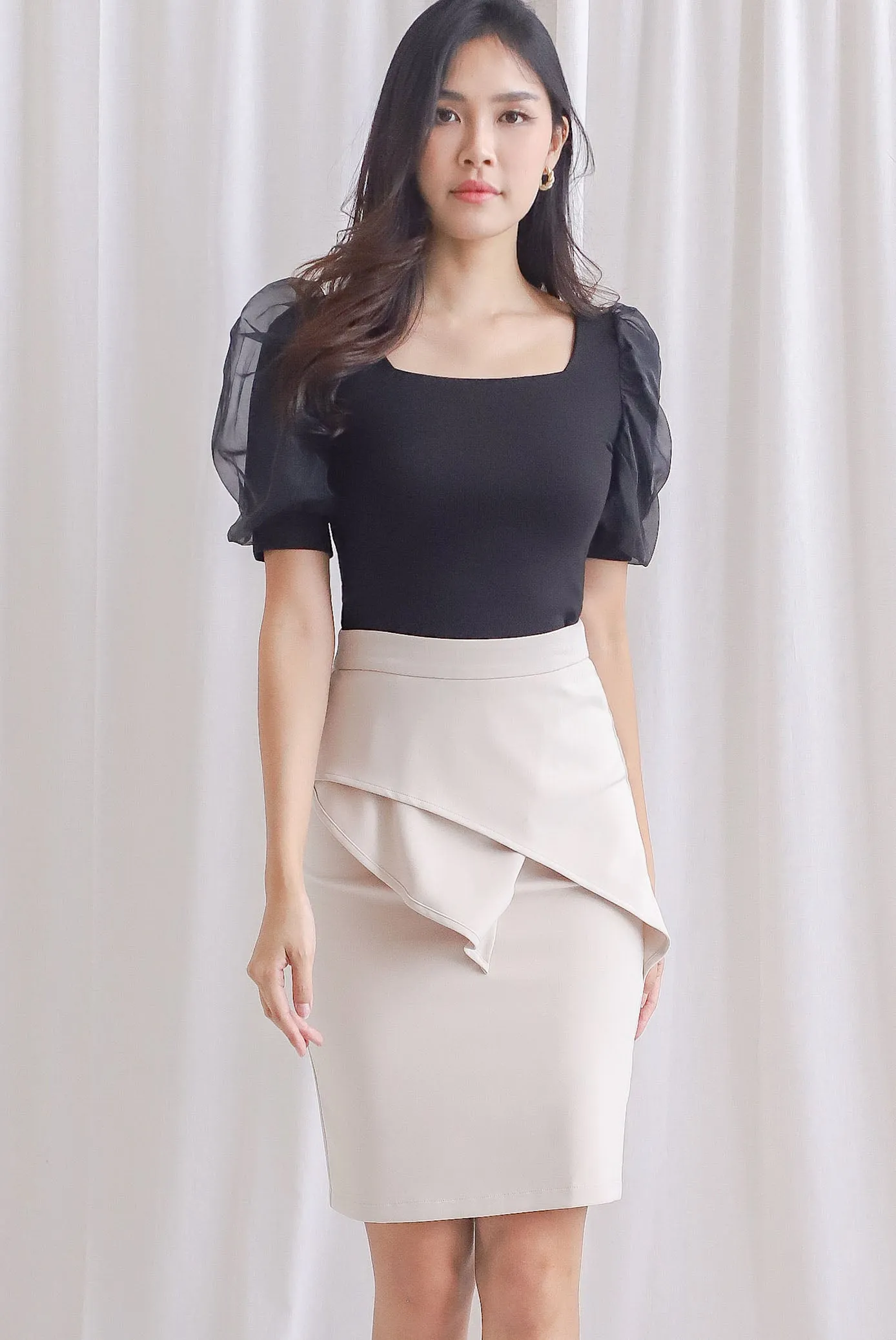 *Premium* TDC Sue Mesh Gather Sleeve Top In Black
