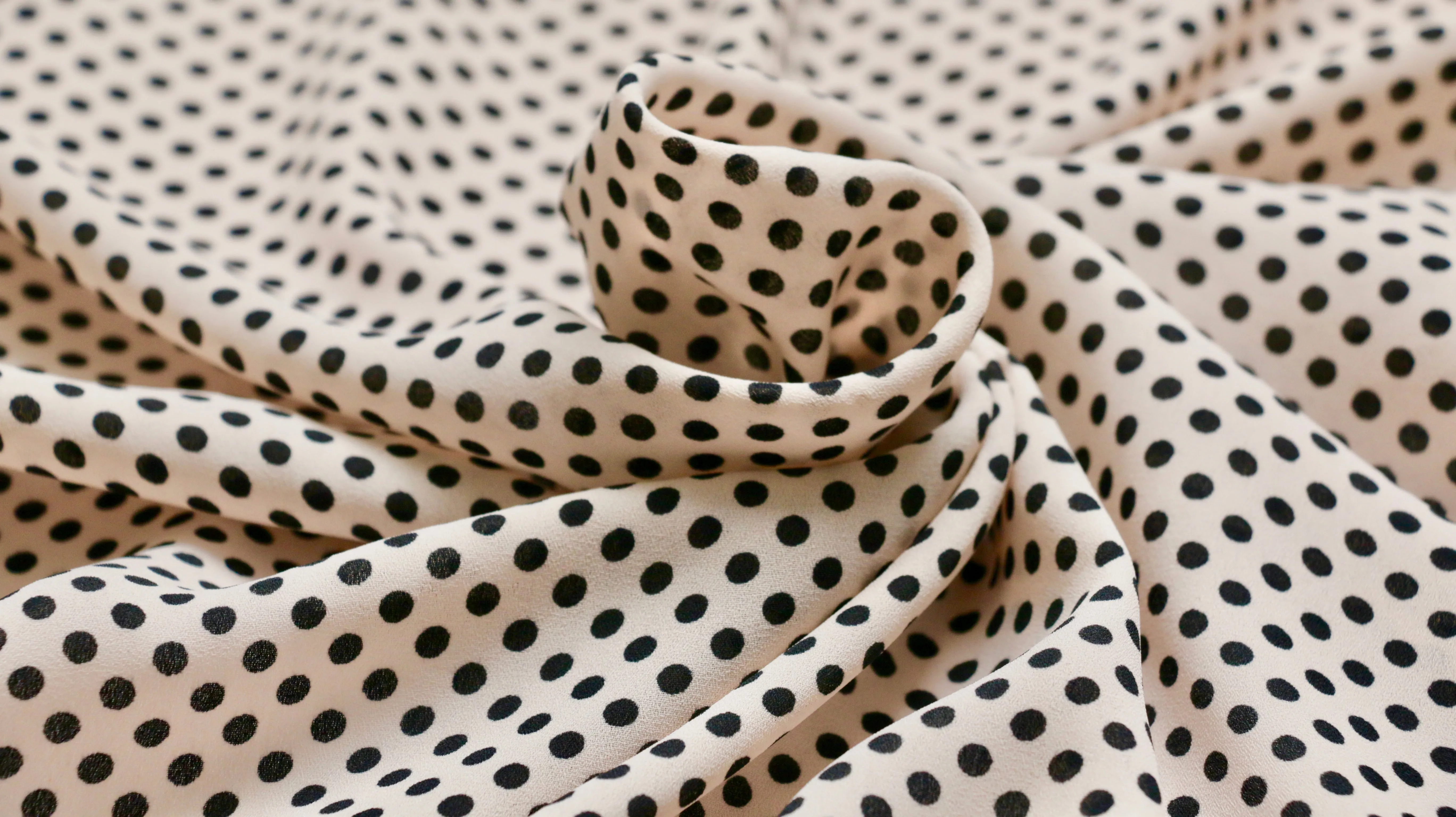 REMNANT 0.70m x 1.48m - PRINTED GEORGETTE FABRIC - Polka Dot Design
