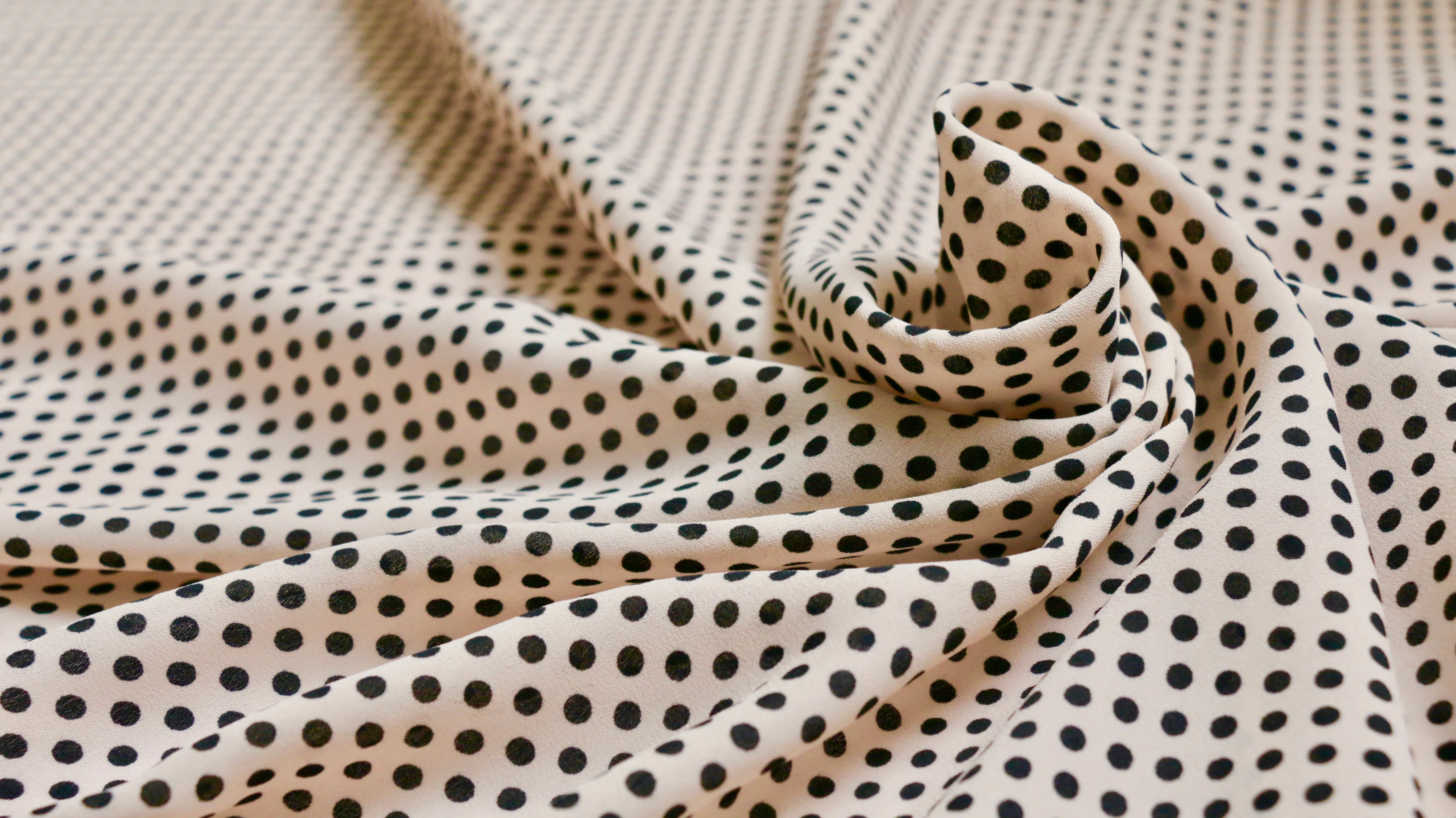 REMNANT 0.70m x 1.48m - PRINTED GEORGETTE FABRIC - Polka Dot Design