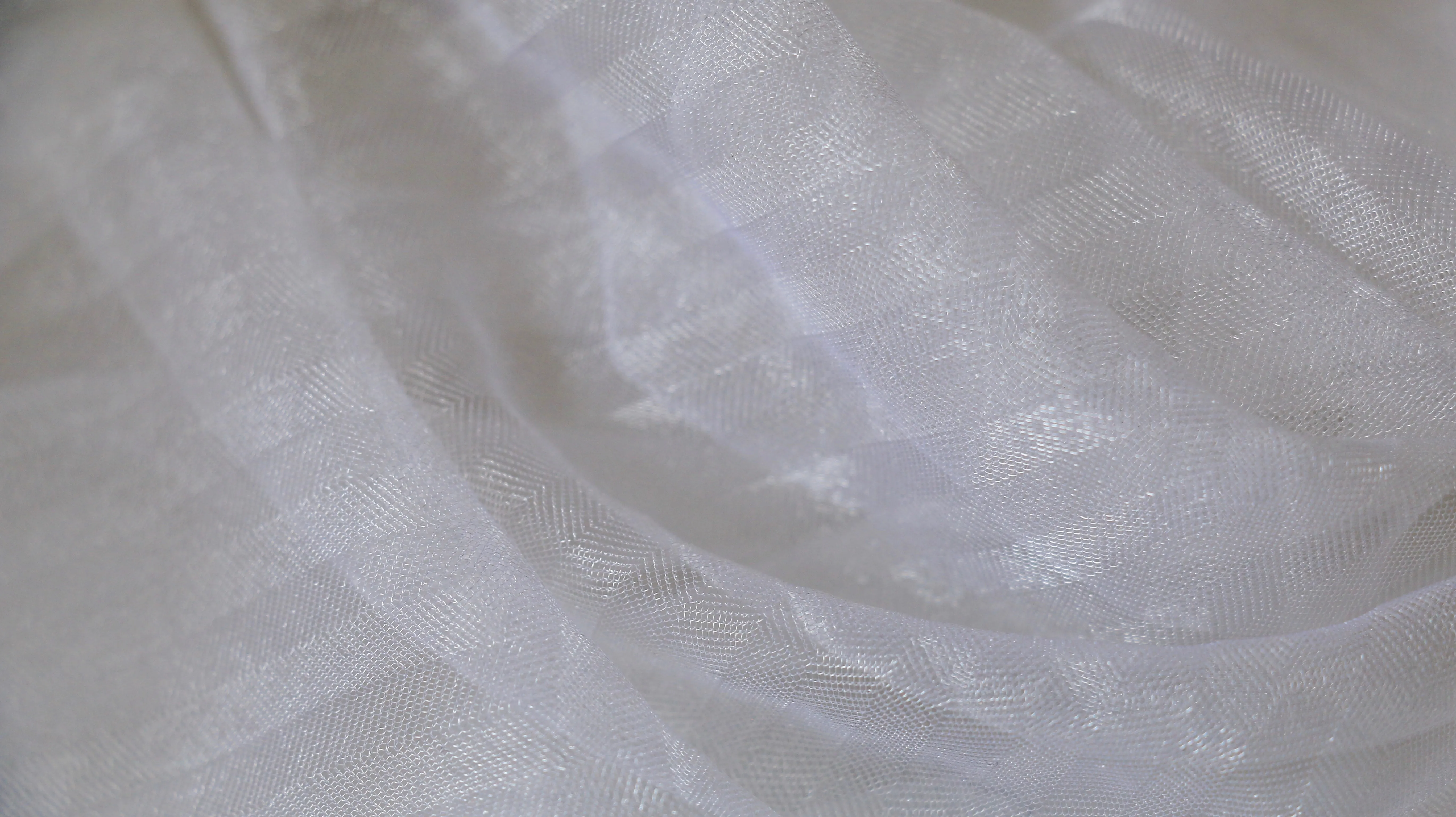 REMNANT 0.85m x 1.50m - STRETCHY CHIFFON FABRIC - White Colour - Light Weight