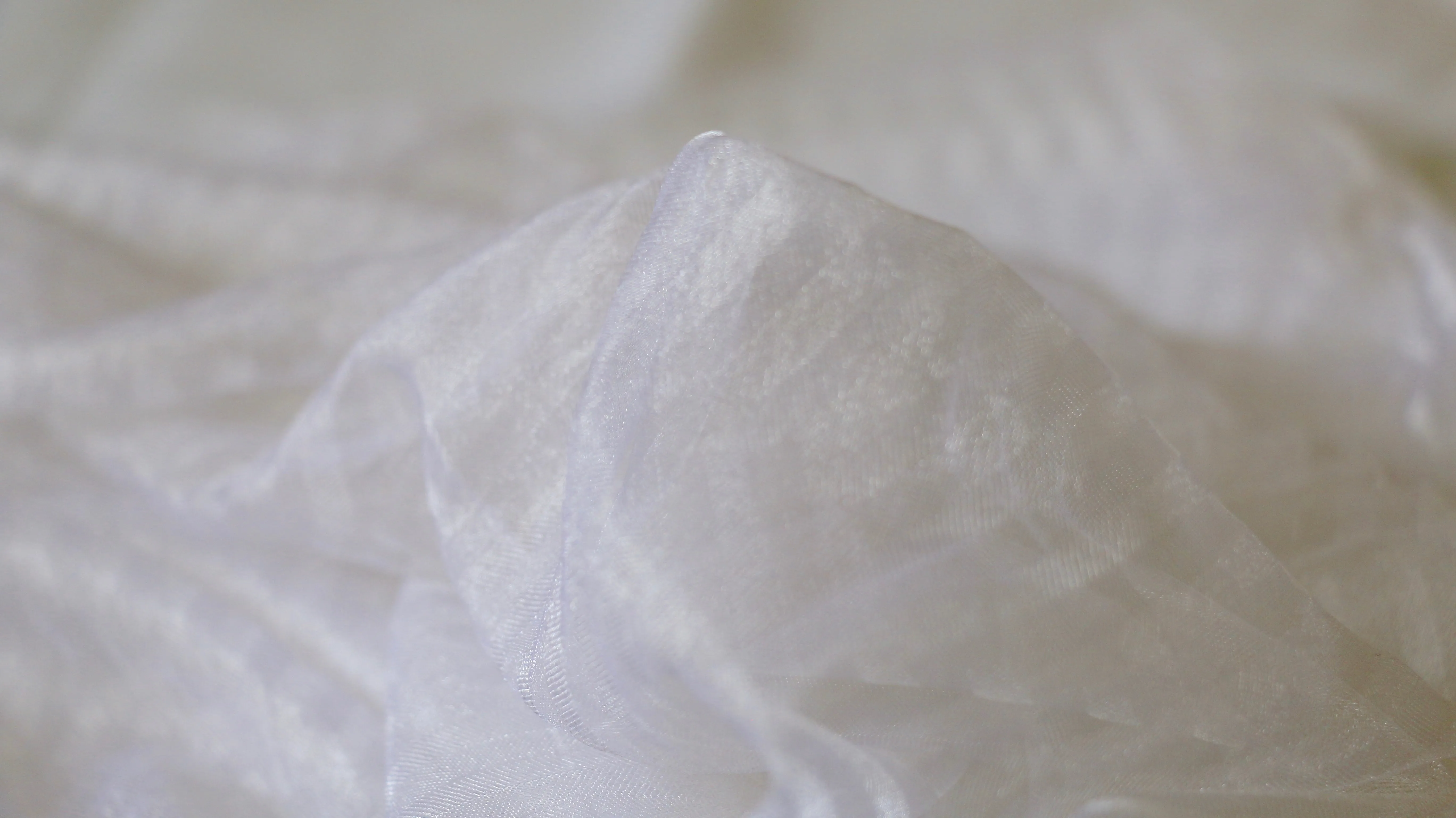 REMNANT 0.85m x 1.50m - STRETCHY CHIFFON FABRIC - White Colour - Light Weight
