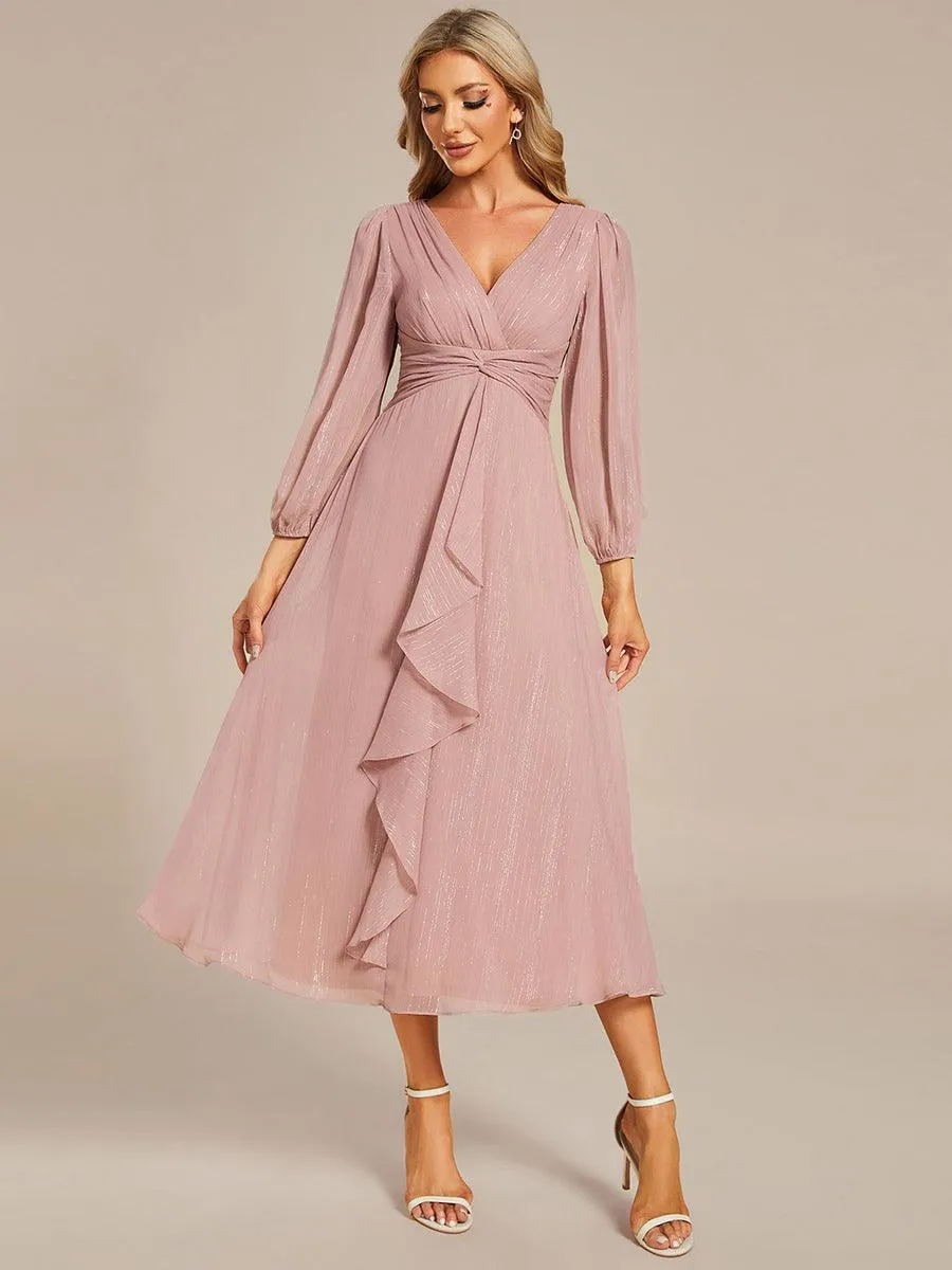 Robe de soirée trapèze scintillante à manches longues et col en V en mousseline de soie avec torsadé