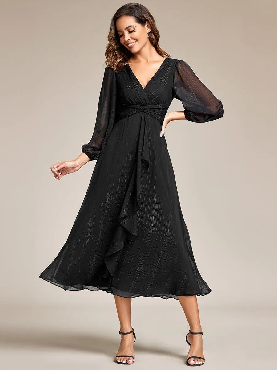 Robe de soirée trapèze scintillante à manches longues et col en V en mousseline de soie avec torsadé