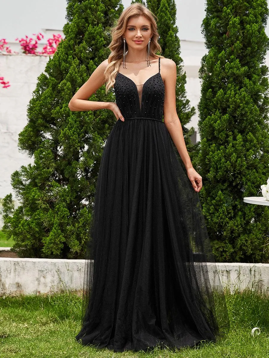 Robes de mariée trapèze à col en V et bretelles spaghetti, embellissements de perles
