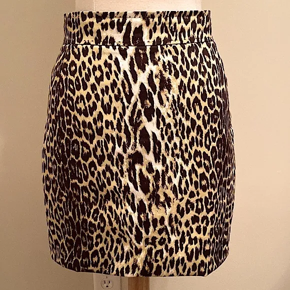 T Tahari Leopard Print Sophisticated Lined Stretch Mini Skirt Size Small