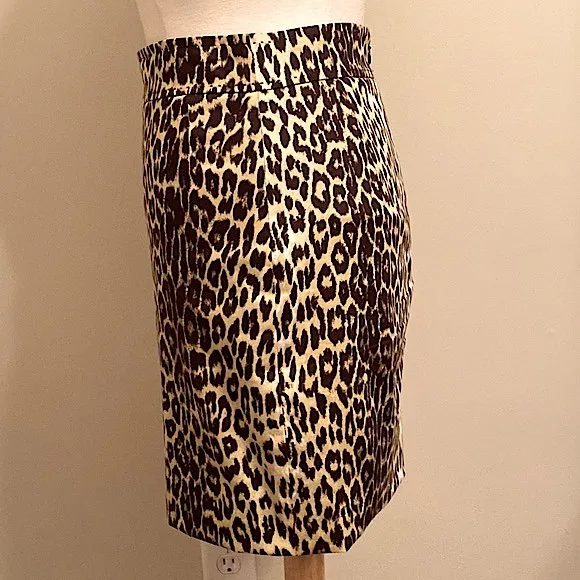 T Tahari Leopard Print Sophisticated Lined Stretch Mini Skirt Size Small