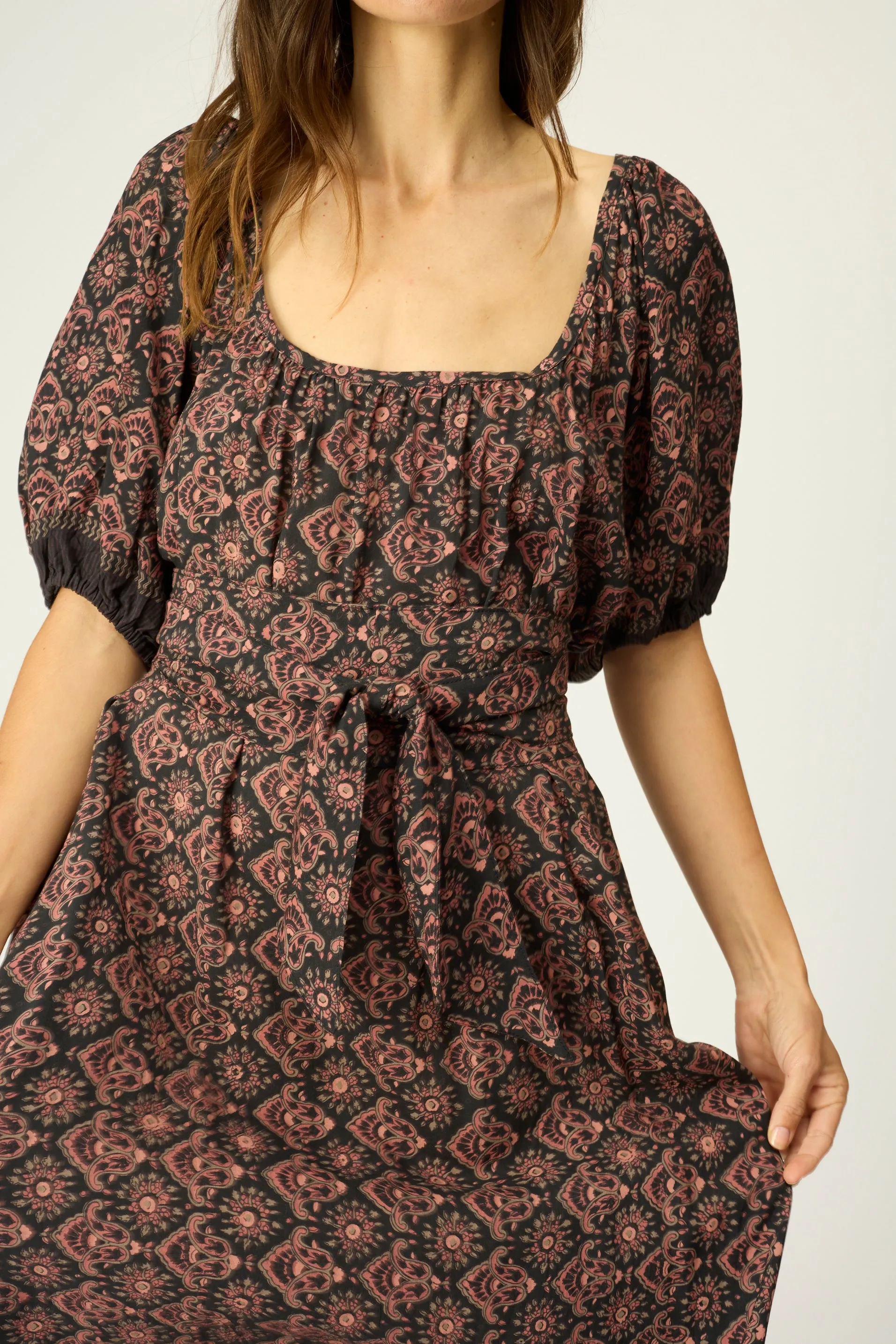 VIVI DRESS WITH SASH