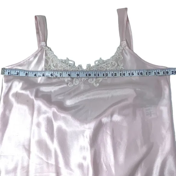 VTG Expressions Lace Embellished Side Slit Full Length Night Gown Blush Pink Med